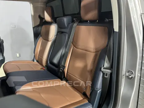 MAVERICK 2.5 HYBRID LARIAT e-CVT