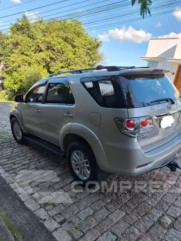 HILUX 3.0 SRV 4X4 CD 7 Lugares 16V Turbo Intercooler