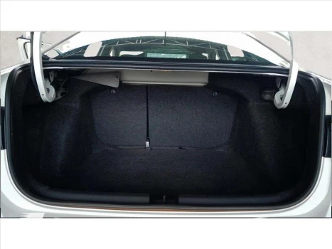 VIRTUS 1.4 250 TSI EXCLUSIVE AUTOMÁTICO