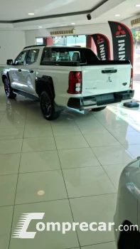 L200 TRITON 2.4 16V Turbo Sport Hpe-s CD 4X4