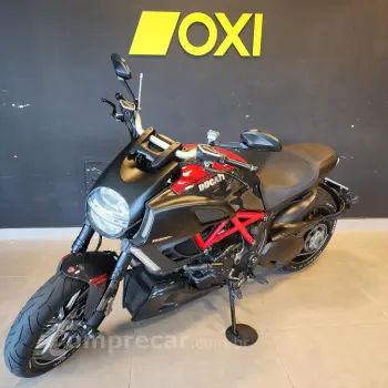 DIAVEL 1198 Carbon