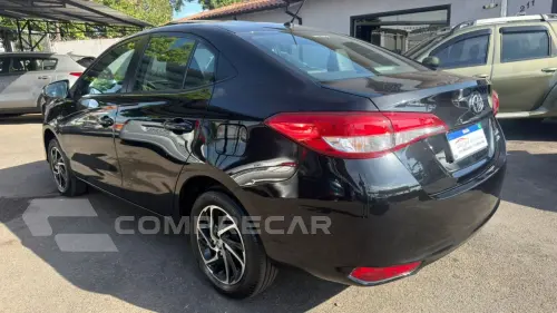 Yaris Sedan 1.5 16V 4P FLEX XLS MULTIDRIVE AUTOMÁTICO CVT