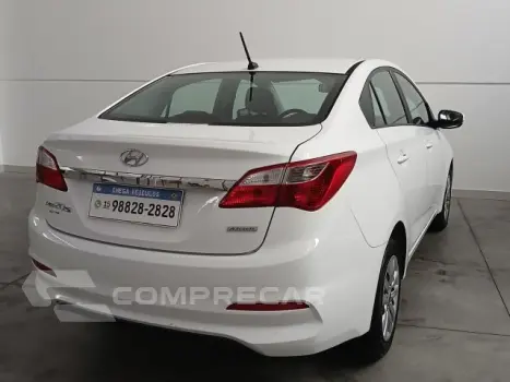 HB20S - 1.6 COMFORT PLUS 16V 4P AUTOMÁTICO