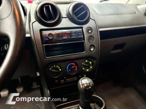 FIESTA 1.0 Rocam SE Sedan 8V