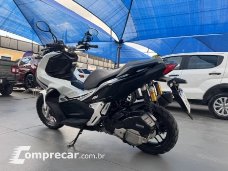 ADV 150 - SCOOTER