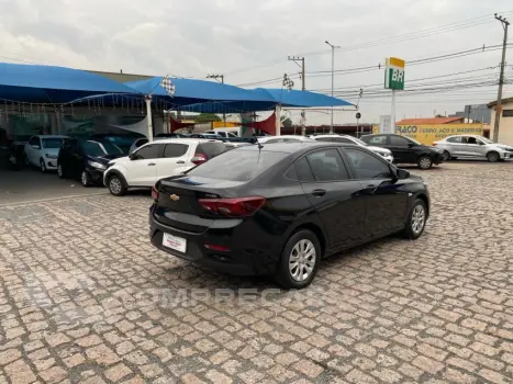 ONIX 1.0 Turbo Plus LT