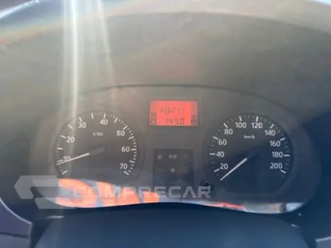 LOGAN 1.0 Expression 16V