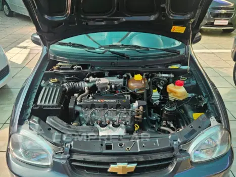 CLASSIC - 1.0 MPFI LIFE 8V 4P MANUAL