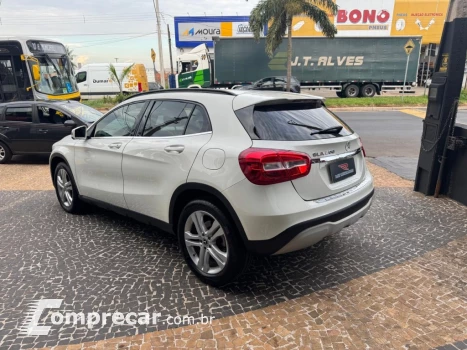 GLA 200 1.6 CGI FLEX STYLE 7G-DCT