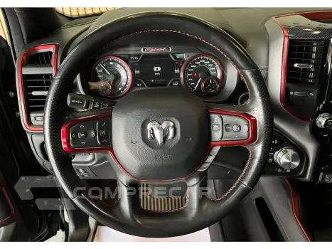 1500 5.7 V8 GASOLINA REBEL CD 4X4 AUTOMÁTICO