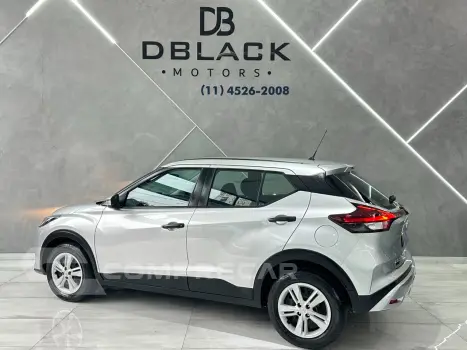 KICKS Active 1.6 16V Flex Aut.