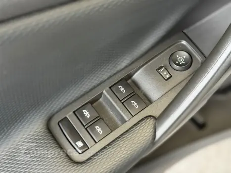 TRACKER LT 1.0 Turbo 12V Flex Aut.