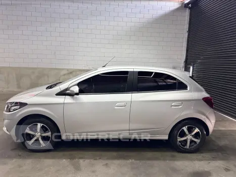 Onix 1.4 Mpfi Activ 8V Flex 4P Automático