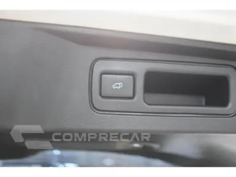 HILUX SW4 - 2.8 D-4D TURBO DIAMOND 7L AUTOMÁTICO