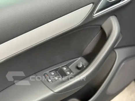 Q3 1.4 TFSI/TFSI Flex S-tronic 5p