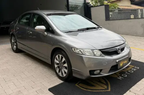 Civic Sed. LXL/LXL SE 1.8 Flex 16V Mec.