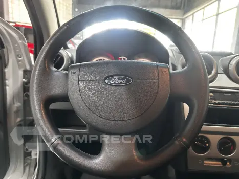 FIESTA 1.6 ROCAM SE SEDAN 8V FLEX 4P MANUAL