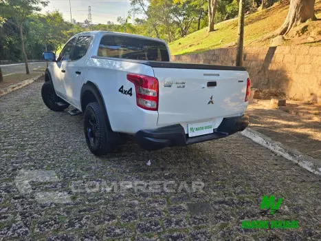 L200 TRITON 2.4 16V TURBO DIESEL OUTDOOR GLS CD 4
