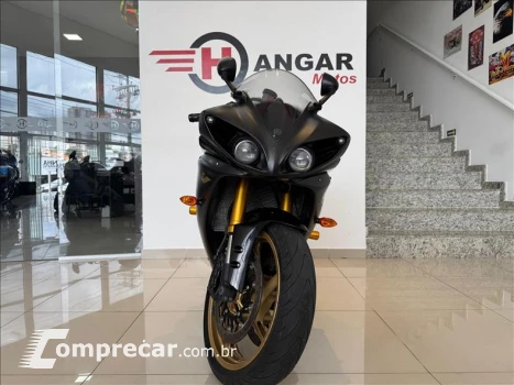 YZF R1