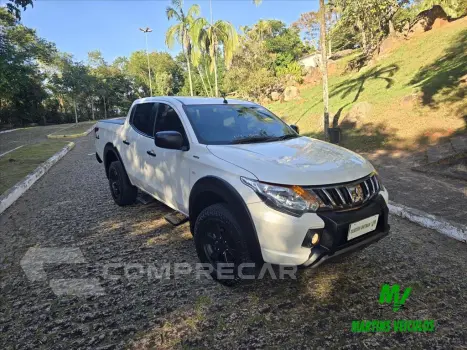 Mitsubishi L200 TRITON 2.4 16V TURBO DIESEL OUTDOOR GLS CD 4 4 portas
