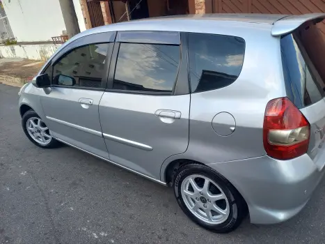 Honda Honda fit 4 portas