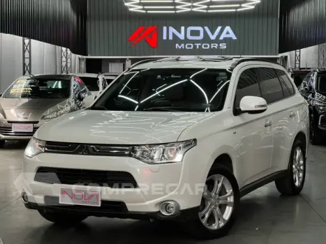 OUTLANDER - 3.0 GT 4X4 V6 24V 4P AUTOMÁTICO