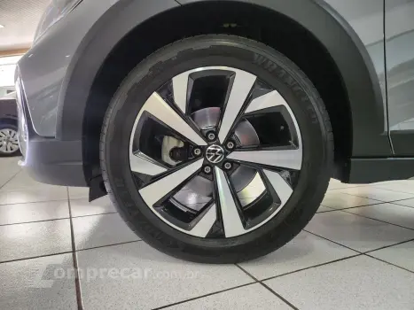 Nivus 1.0 4P FLEX 200 TSI HIGHLINE TURBO AUTOMÁTICO