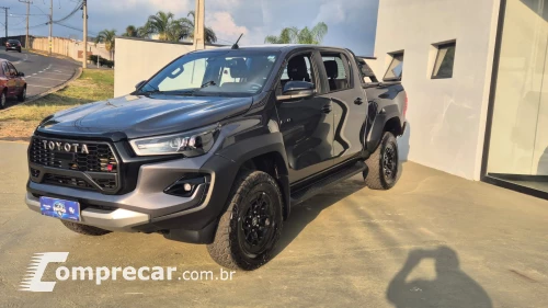 Toyota HILUX 2.8 GR Sport 4X4 CD 16V 4 portas