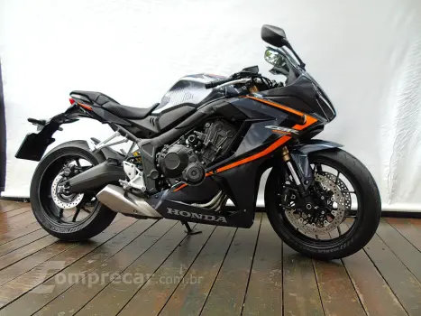 HONDA CBR 650 R