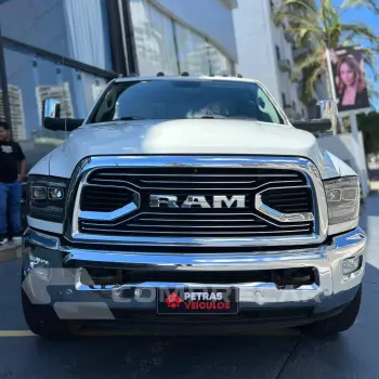 2500 6.7 I6 Turbo Laramie CD 4X4