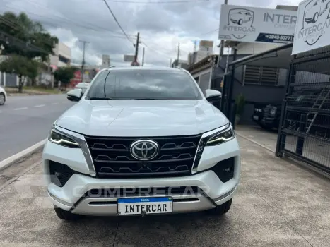HILUX SW4 2.8 D-4d Turbo SRX 7L 4X4