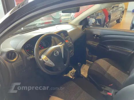 Versa Sedan 1.6 16V 4P FLEX S