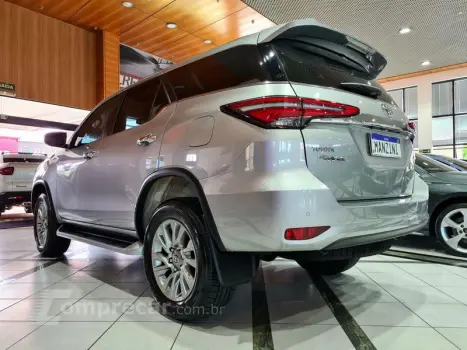 HILUX SW4 2.8 SRX 4X4 7 LUGARES 16V TURBO INTERCOOLER DIESEL