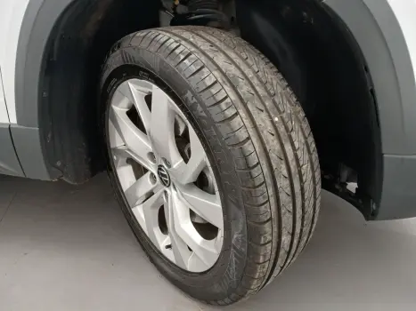 TAOS 1.4 250 TSI TOTAL FLEX COMFORTLINE AUTOMÁTICO