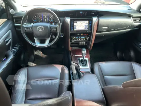 HILUX SW4 2.7 SRV 7 Lugares 4X2 16V