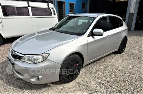 Subaru Impreza Hatch 2.0 16V 4P 4X4 4 portas