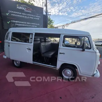 Kombi Lotação 1.6 MPi