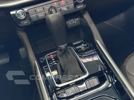 COMMANDER 1.3 T270 TURBO FLEX OVERLAND AT6