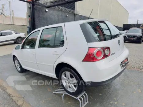 Golf 2.0 4P AUTOMÁTICO