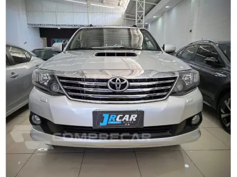 HILUX SW4 3.0 SRV 4X4 16V TURBO INTERCOOLER DIESEL 4P AUTOMA