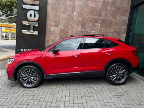 Q3 2.0 40 TFSI Sportback Performance Black Quattro