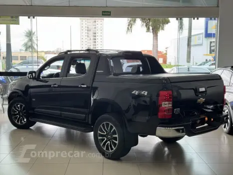 S10 2.8 12V HIGH COUNTRY CABINE DUPLA 4X4 TURBO DIESEL AUTOM