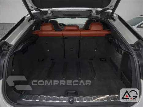 X6 4.4 V8 Biturbo M Competition