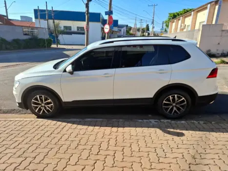 Tiguan 1.4 250 Tsi Total Flex Allspace Tiptronic