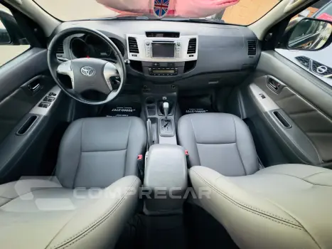 Hilux Caminhonete 3.0 4P 4X4 SRV TURBO DIESEL CABINE DUPLA