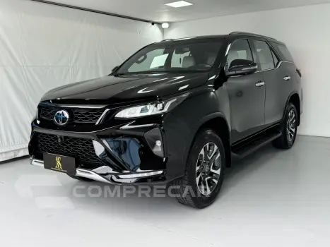 HILUX SW4 2.8 SRX Diamond 4X4 7 Lugares 16V Turbo Intercoole