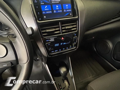 YARIS 1.5 16V FLEX SEDAN XL LIVE MULTIDRIVE
