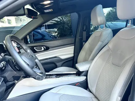 COMMANDER 1.3 T270 TURBO FLEX OVERLAND AT6