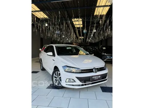 Volkswagen VIRTUS 1.0 200 TSI HIGHLINE AUTOMÁTICO 4 portas