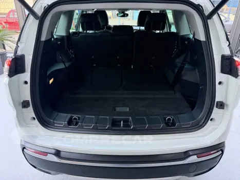 COMMANDER 1.3 T270 TURBO FLEX LONGITUDE AT6